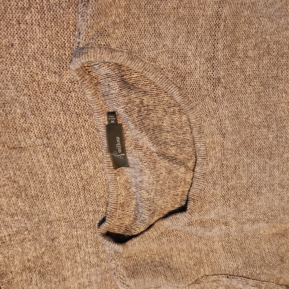 Sweater - Picture 3 of 3